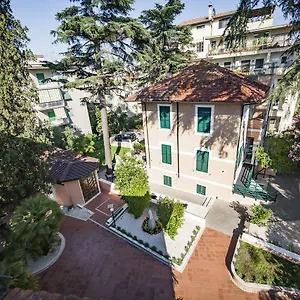Aparthotel Aurora
